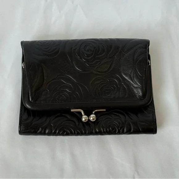 Vintage Brighton “Sugarshine Med Wallet” Chic Black Floral Embossed Wallet - Picture 2 of 7